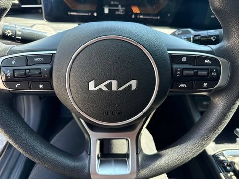 Used 2025 Kia K5 LXS FWD image 22