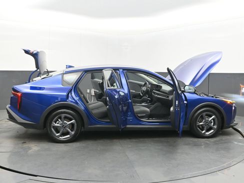 Used 2025 Kia K4 LXS FWD image 47