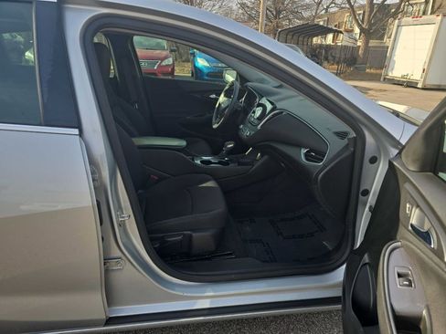 Used 2021 Chevrolet Malibu LS image 19
