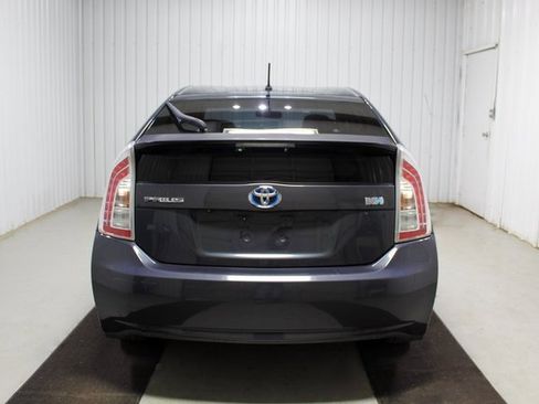 Used 2015 Toyota Prius Two image 5