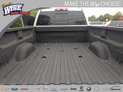 Used 2018 GMC Sierra 2500 Denali w/ Duramax Plus Package AWD/4WD image 21