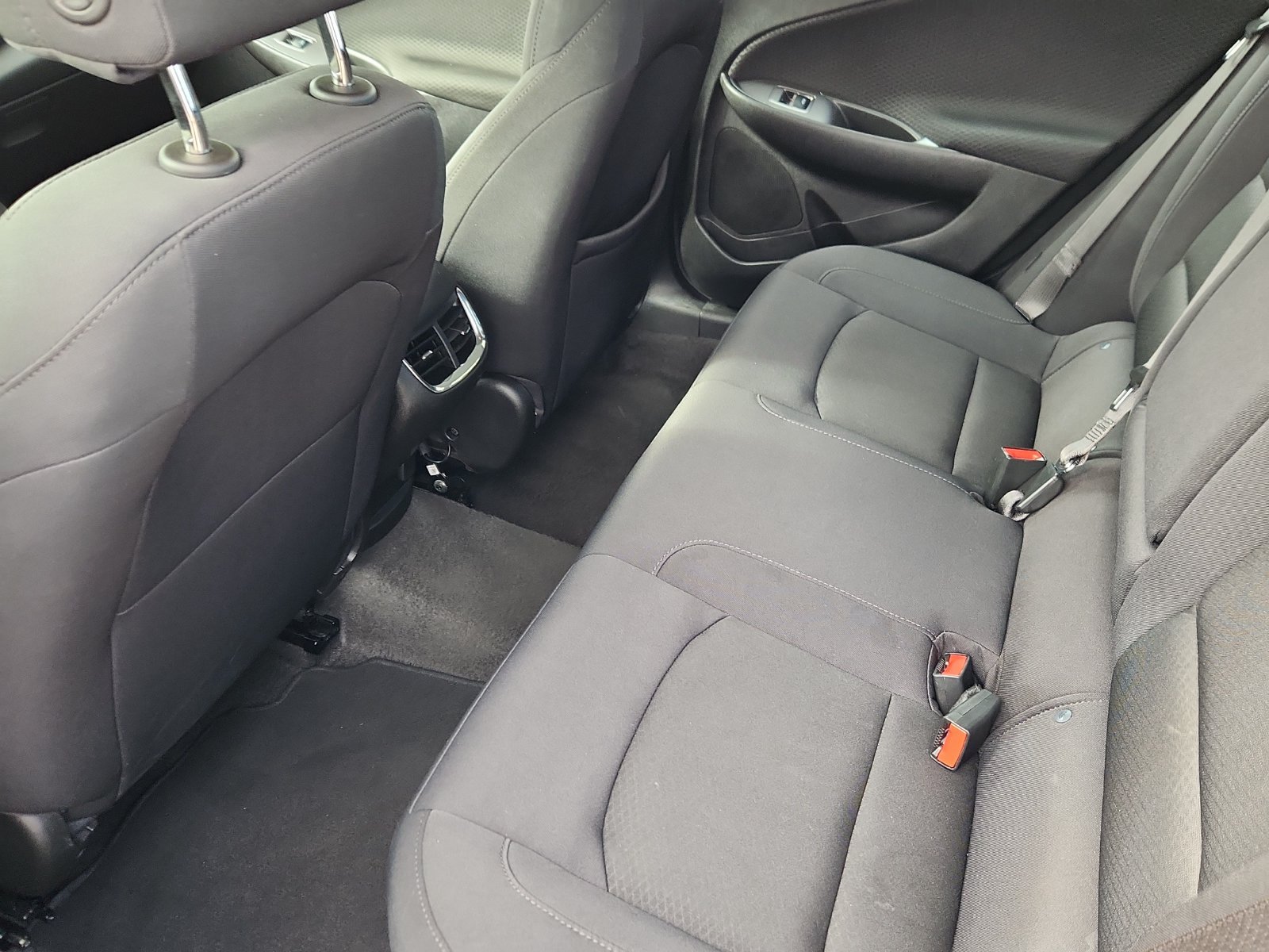 Used 2025 Chevrolet Malibu LT FWD image 11