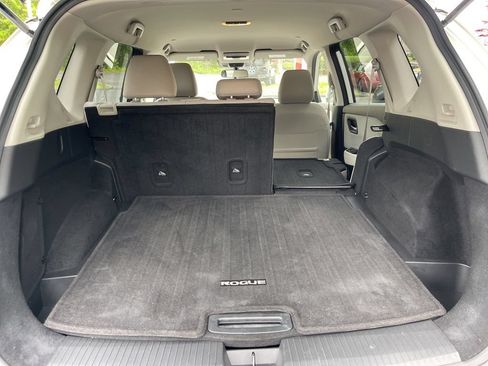 Certified 2023 Nissan Rogue SV AWD/4WD image 24
