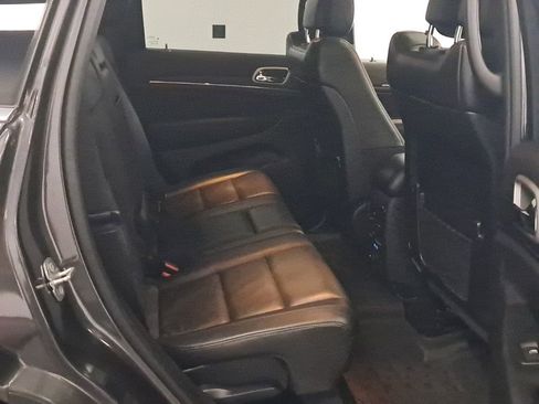 Used 2020 Jeep Grand Cherokee Limited w/ Luxury Group II image 30