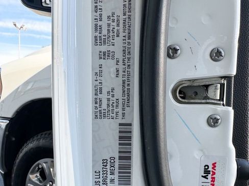 Used 2024 RAM 2500 Big Horn image 27