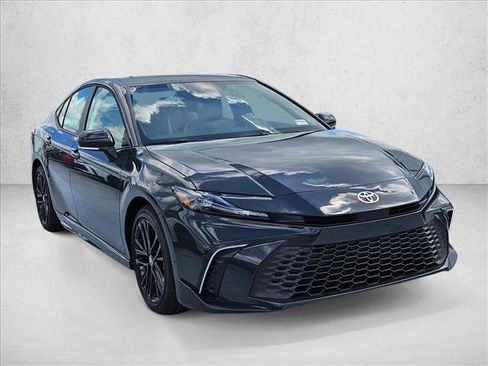 New 2026 Toyota Camry SE FWD image 7