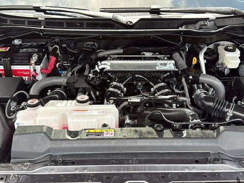 Used 2022 Toyota Tundra SR5 w/ TRD Off-Road Premium Package AWD/4WD image 34