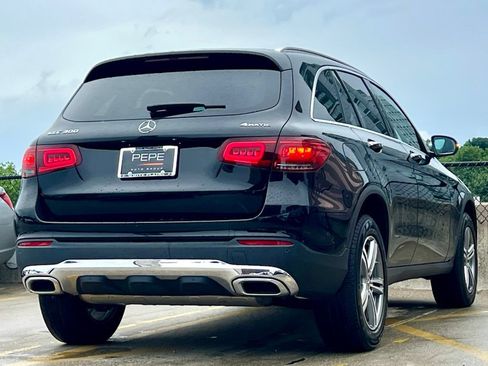 Used 2022 Mercedes-Benz GLC 300 4MATIC image 7