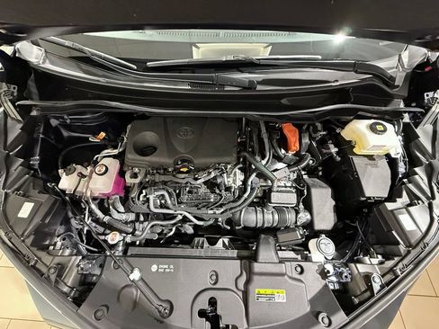 Certified 2025 Toyota Sienna XLE w/ XLE Plus Package AWD/4WD image 10