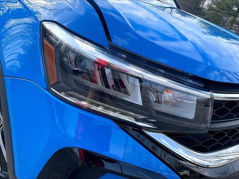 Used 2022 Volkswagen Taos SE image 31