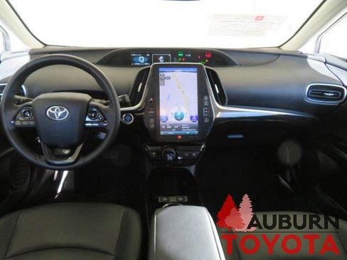 Certified 2021 Toyota Prius Limited image 28