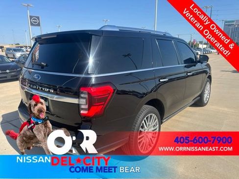 Used 2023 Ford Expedition Platinum AWD/4WD image 5