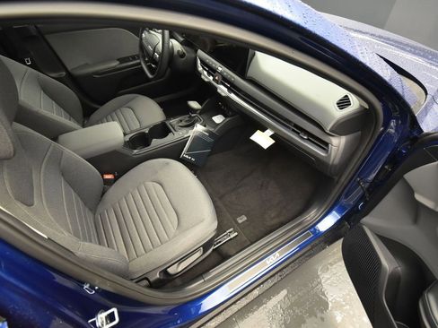 New 2025 Kia K4 EX image 9