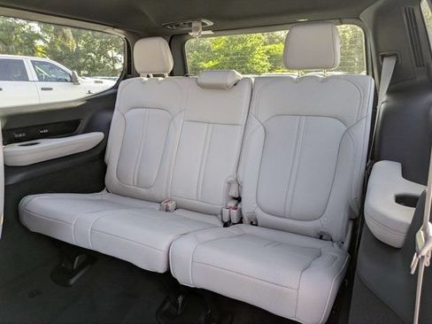 New 2026 Jeep Grand Wagoneer Summit w/ Premium Group III AWD/4WD image 15