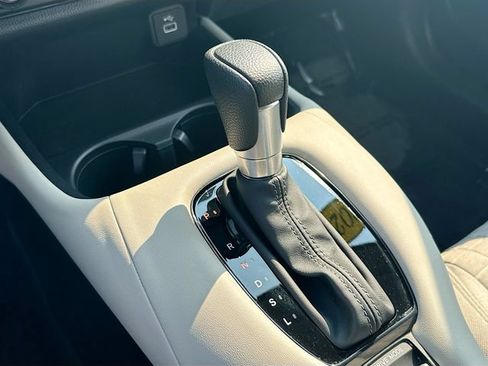 Certified 2025 Honda HR-V LX image 21