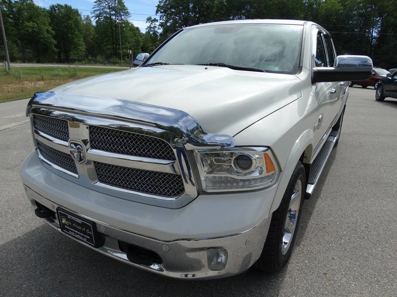 Used 2017 RAM 1500 4x4 Crew Cab Laramie Longhorn image 7