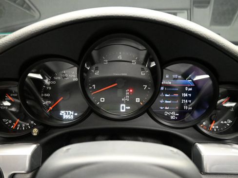 Used 2019 Porsche 911 Carrera RWD image 73