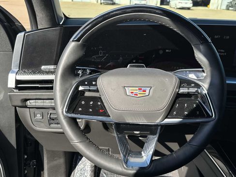 Used 2025 Cadillac Escalade V image 21