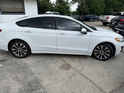 Used 2020 Ford Fusion SE AWD/4WD image 5