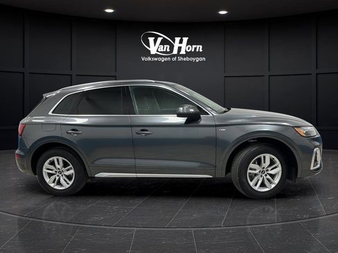 Used 2022 Audi Q5 2.0T Premium w/ Convenience Package AWD/4WD image 8