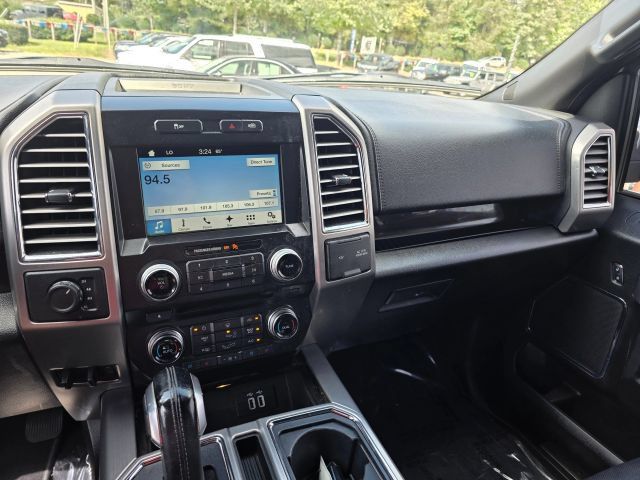Used 2016 Ford F150 Platinum w/ Equipment Group 701A Luxury AWD/4WD image 16