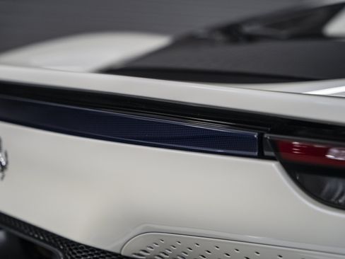 Used 2025 Ferrari 296 GTS RWD image 19