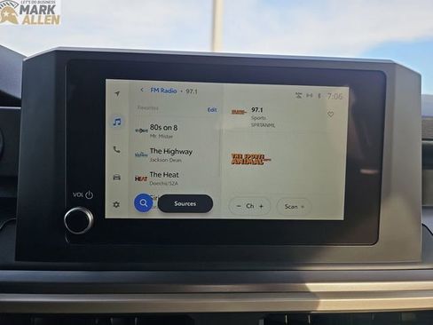 Used 2025 Toyota Tacoma TRD Off-Road image 13