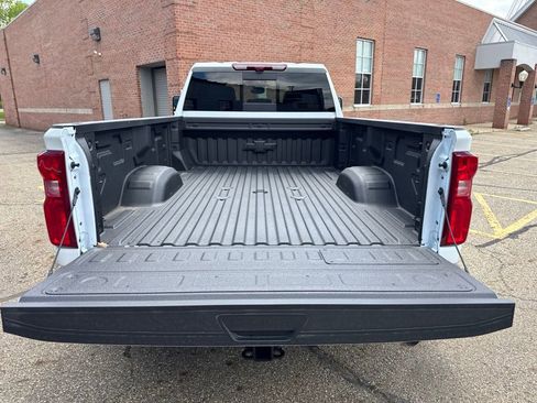 New 2026 Chevrolet Silverado 3500 High Country w/ Technology Package AWD/4WD image 4