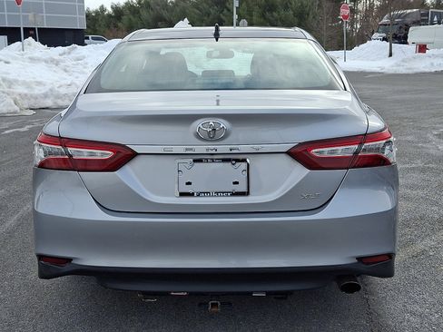 Used 2019 Toyota Camry XLE w/ Navigation Package image 5