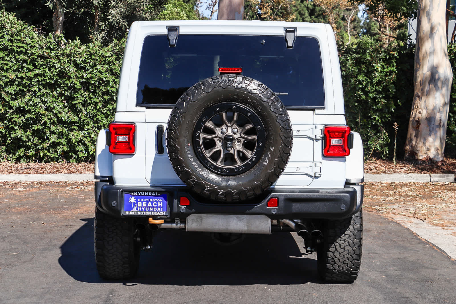 Used 2023 Jeep Wrangler Unlimited Rubicon 392 AWD/4WD image 7