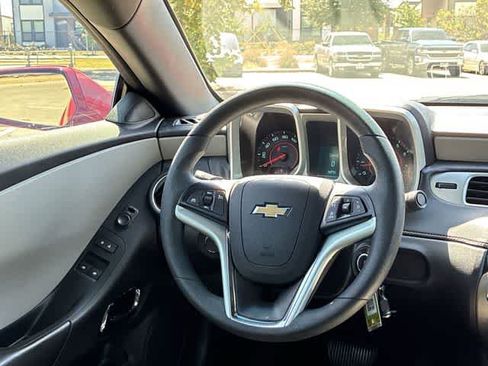 Used 2015 Chevrolet Camaro LS RWD image 23