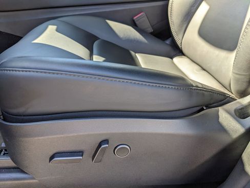 Used 2023 Tesla Model Y Long Range image 21