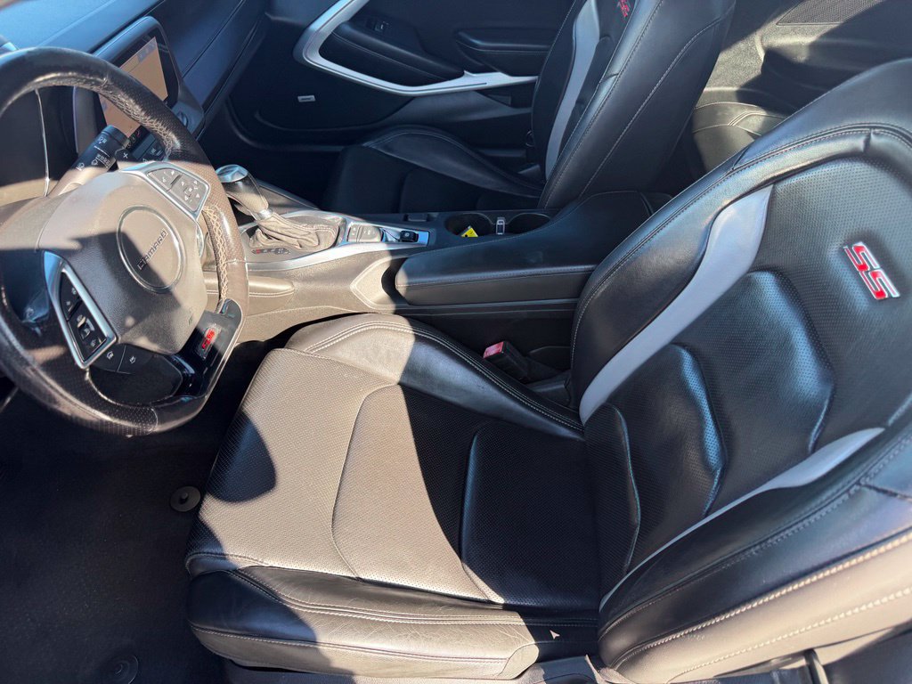Used 2019 Chevrolet Camaro SS RWD image 22