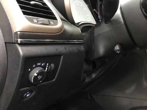 Used 2017 Jeep Grand Cherokee Limited w/ Luxury Group II image 9