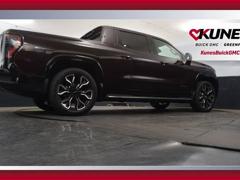 New 2025 GMC Sierra EV Denali AWD/4WD image 42