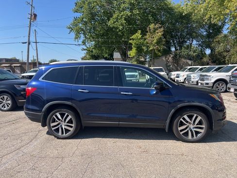 Used 2016 Honda Pilot Touring image 3