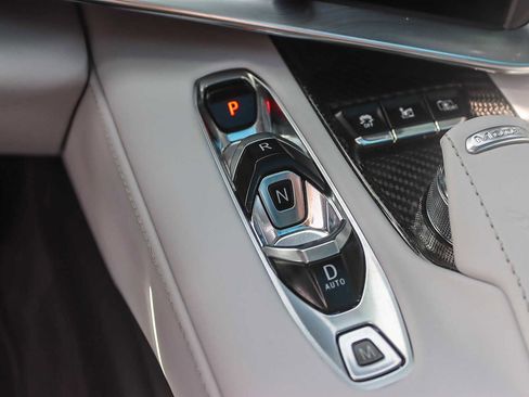 Used 2024 Chevrolet Corvette Stingray Premium Cpe w/ 3LT image 17