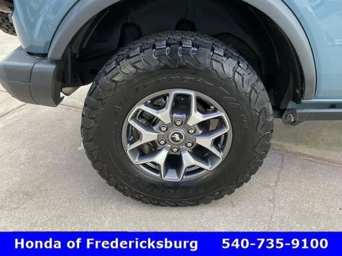 Used 2022 Ford Bronco Badlands image 12