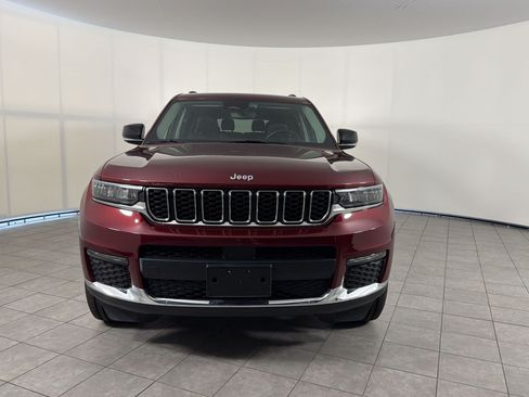 Used 2023 Jeep Grand Cherokee L Limited AWD/4WD image 6