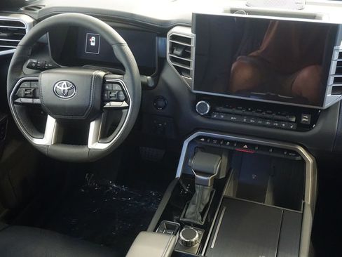 New 2026 Toyota Tundra Platinum AWD/4WD image 32
