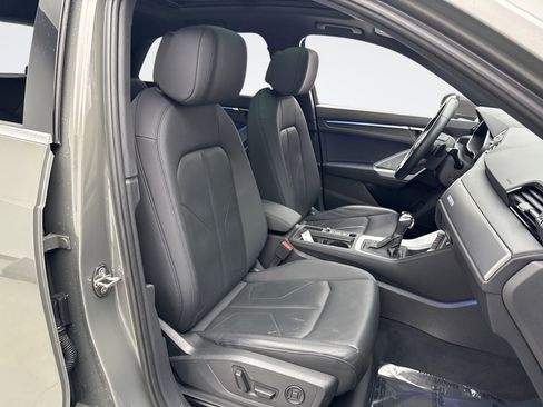 Used 2022 Audi Q3 2.0T Premium Plus w/ Premium Plus Package image 17