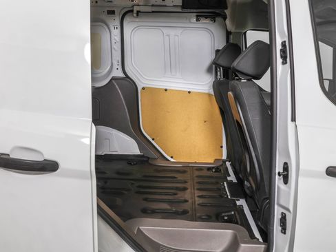 Used 2022 Ford Transit Connect XLT image 38