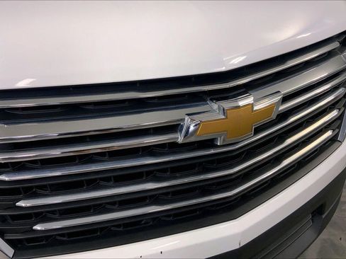 Used 2023 Chevrolet Traverse LT w/ LPO, Floor Liner Package AWD/4WD image 29