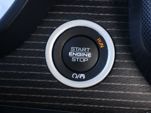 Used 2019 RAM 1500 Limited image 19