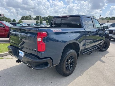 Used 2021 Chevrolet Silverado 1500 LT Trail Boss w/ Convenience Package II image 11