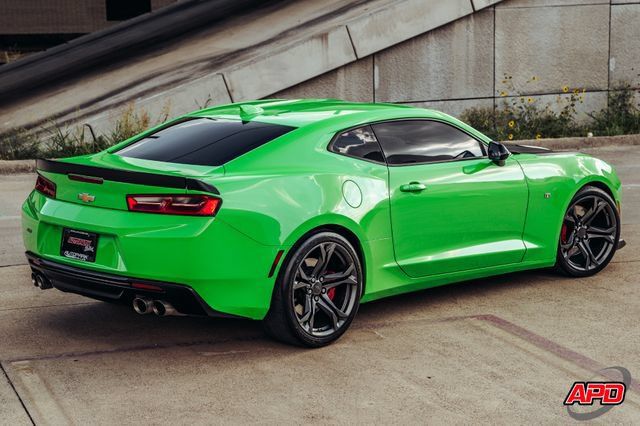 Used 2017 Chevrolet Camaro SS RWD image 4
