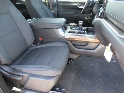 New 2025 Chevrolet Silverado 1500 LT image 11