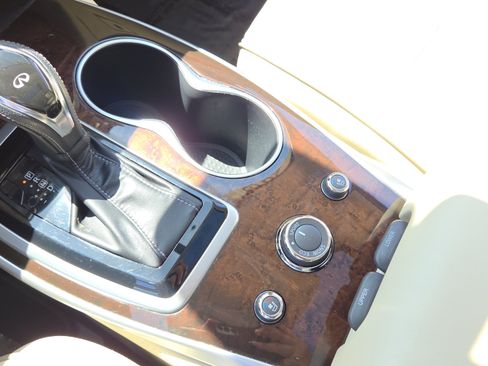 Used 2018 INFINITI QX60 Luxe w/ Deluxe Technology Package image 39