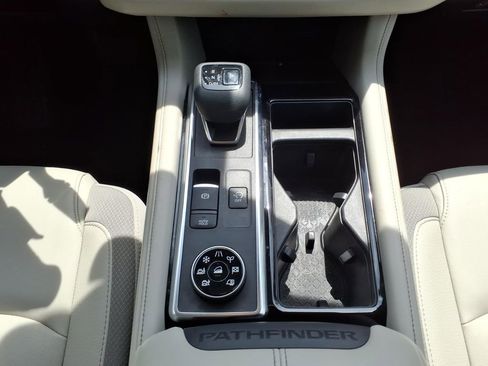 Used 2023 Nissan Pathfinder SL w/ SL Premium Package AWD/4WD image 23