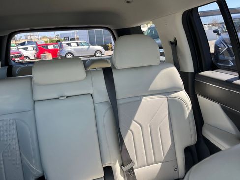 Used 2025 Hyundai Santa Fe SEL image 39